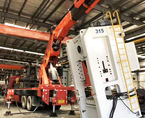 怀集提升工作效率，选择优质折臂吊租赁服务